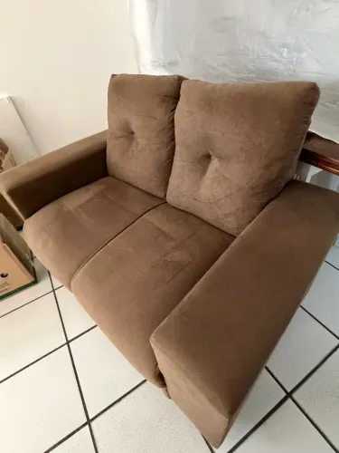 Sofá Marrom 2 Lugares - Muito Confortável!