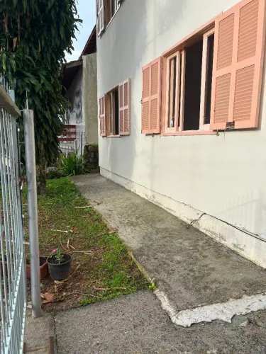 Casa para alugar- no térreo - direto com proprietário