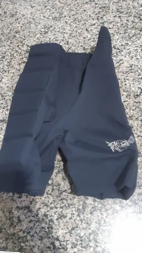 Bermuda protetora quadril e cóccix tam G  bicicleta, patins, skate, alpinista, trilha 