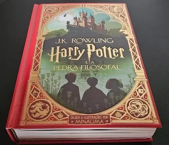 Harry Potter e a Pedra Filosofal Ilustrado