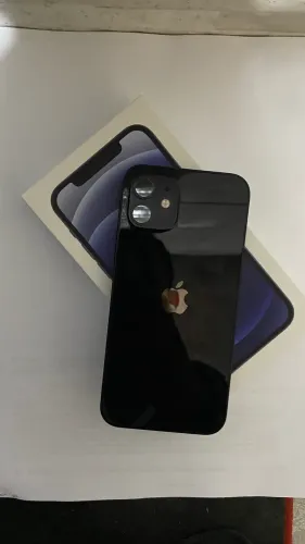iPhone 12 - 64 GB