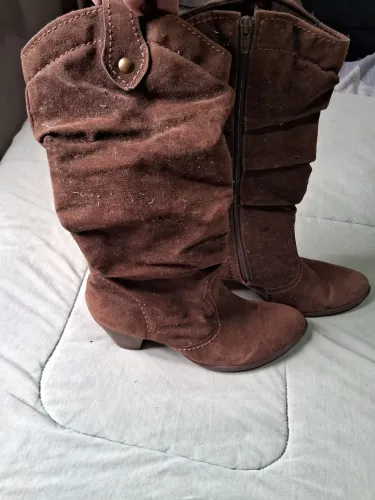 Bota camurça salto n.38 
