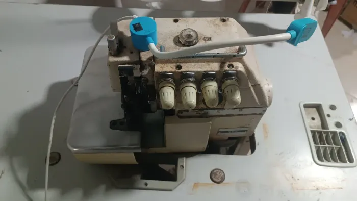 Máquina Interlock 220v