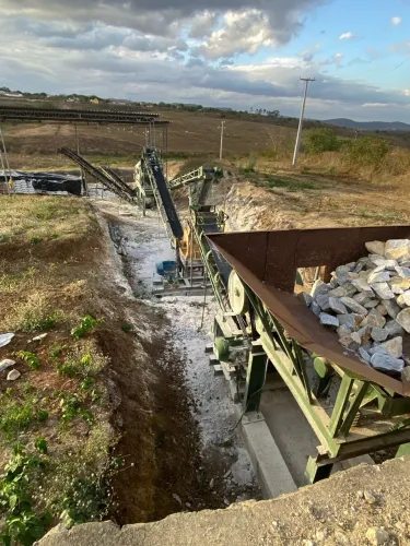 Fábrica de calcário calcitico
