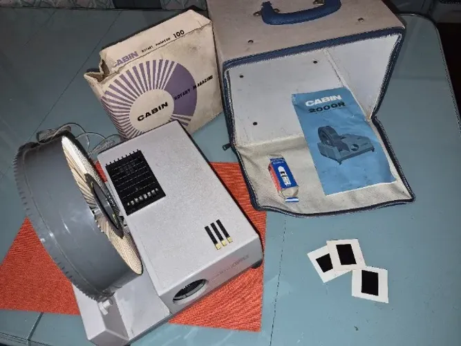 Projetor de Slides Canon 2000R