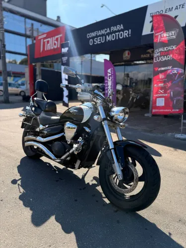 SUZUKI BOULEVARD M800 LINDA