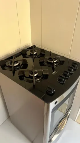 Fogão Consul 4 Bocas Inox com Mesa de Vidro - Excelente Estado