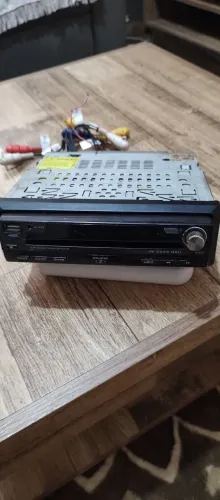 Vendo som dvd retrátil buster funciona tudo acompanha um pen drive conexão via bluetooth 