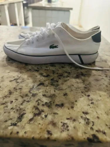 Vendo sapatênis da Lacoste de pano