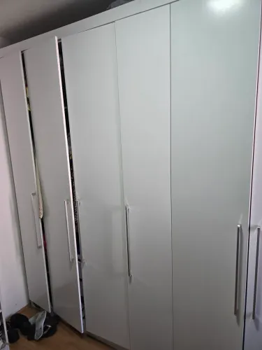 Guarda Roupa Casal 7 Portas e 4 Gavetas Branco<br>