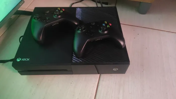 Xbox one console 1540