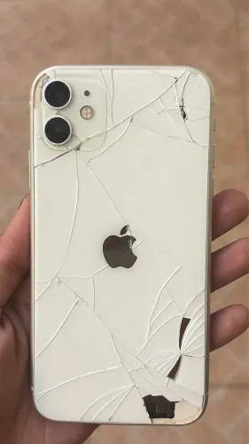 IPHONE 11 - 64GB