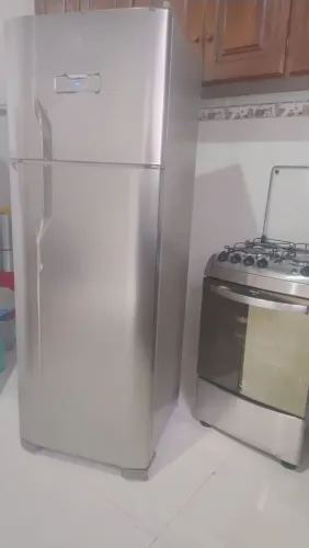 Geladeira Inox Electrolux Frost Free 340L Duplex