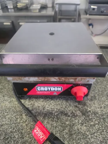 Chapa misto quente elétrica