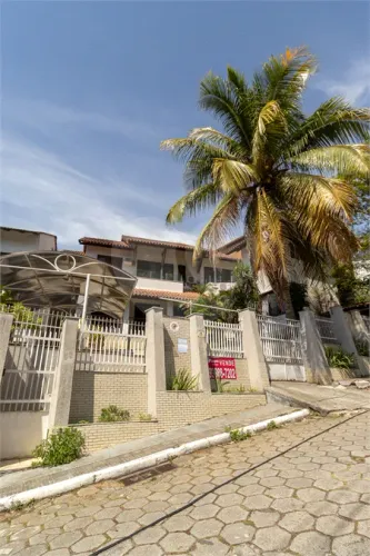 Casa com 4 quartos à venda em Fradinhos - ES