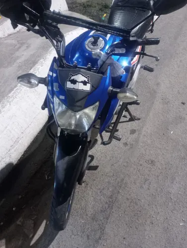 Moto bem conservada pelo ano... Pode acreditar 