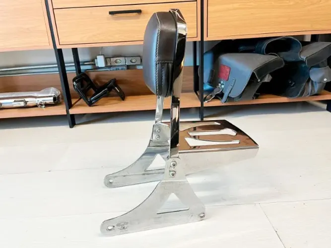 Sissy bar fixo Dalavas para Harley Davidson Fat boy - Estado: usado - Pneu fino