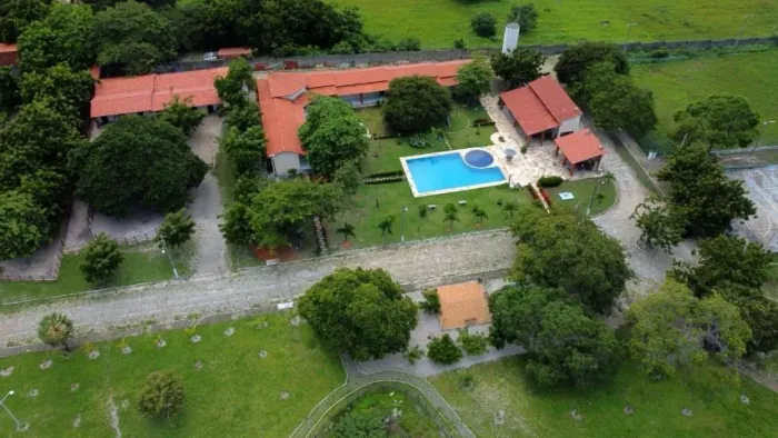 LOTES EM CONDOMÍNIO FECHADO - FAZENDA IMPERIAL | CASCAVEL/CE