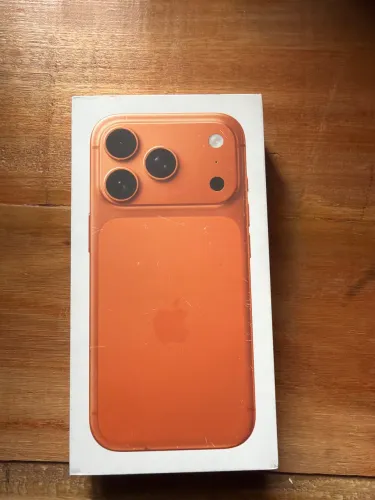 iPhone 17 pro laranja lacrado