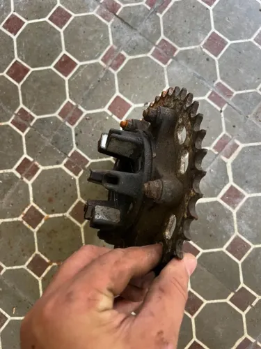 Cubo Espelho da Coroa - XLX 250 - Original Honda