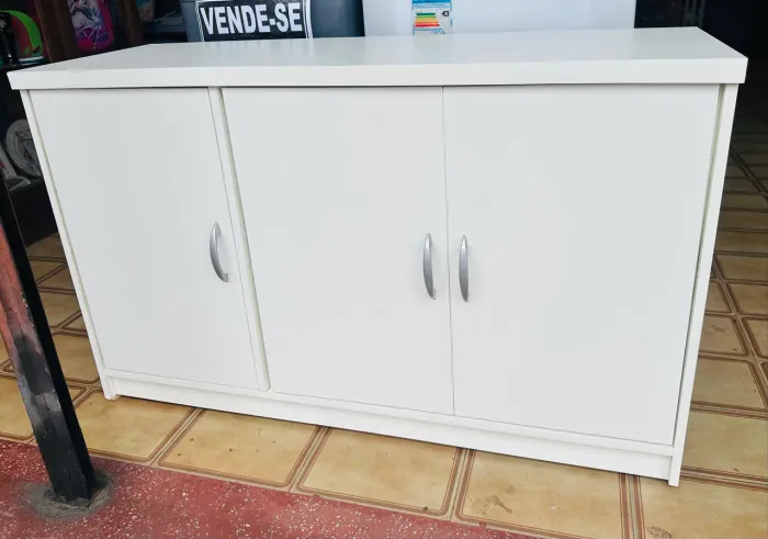 Armário multi uso com 3 portas 100% MDF - Novo