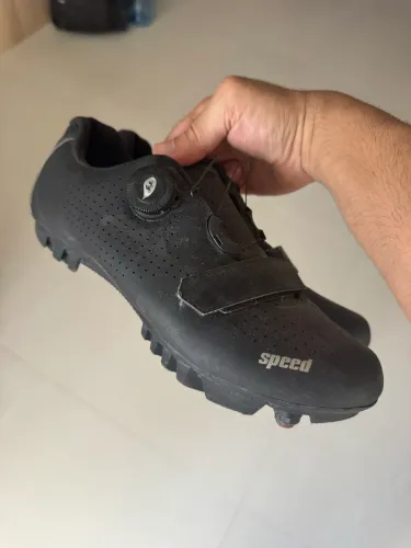 Sapatilha para pedal