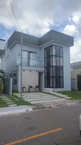 Sobrado para aluguel possui 178 metros quadrados com 4 quartos em Coqueiro - Belém - PA