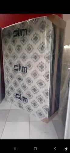 Cama box.