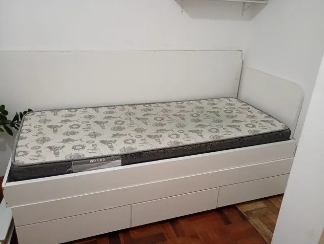 cama solteiro seminova 3 gavetas grandes e colchão