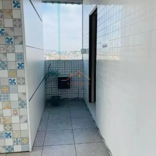 Andar corrido com aproximadamente 200m² em ótima localização próximo ao ponto comercial do