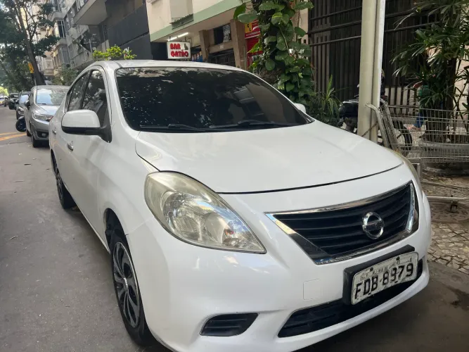 Nissan Versa SV 1.6 16V Flex Fuel 4P Mec. 2014