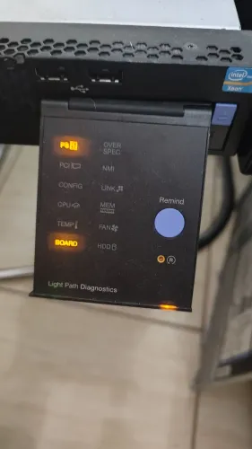Servidor IBM X3550 M4 (com defeito) usado