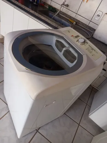Vende-se máquina de lavar roupas Brastemp 12kg