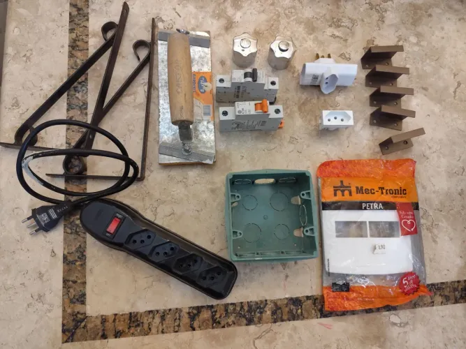 Kit Diversas coisas e peças para pequenos reparos - OBRA