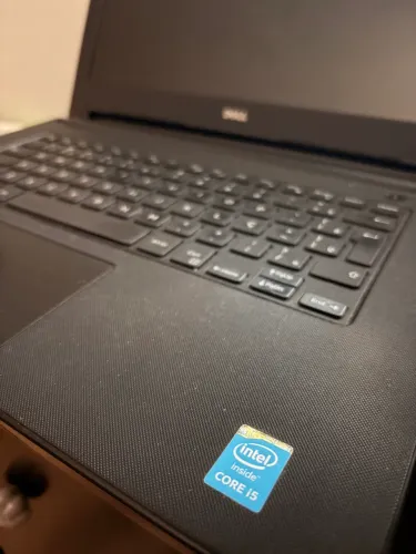 Lap Top DELL i5. perfeito SEM DEFEITO 