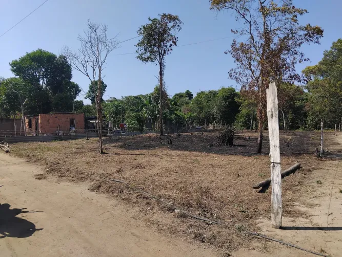 Vende se ,um terreno no ramal do iranduba
