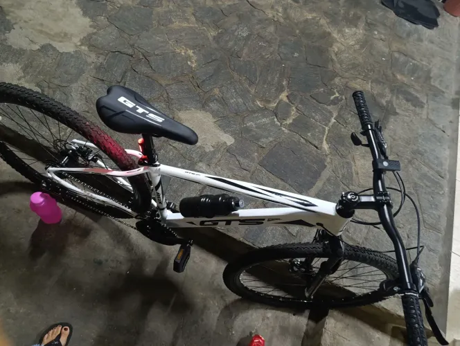 Bicicleta aro 29 câmbio Shimano