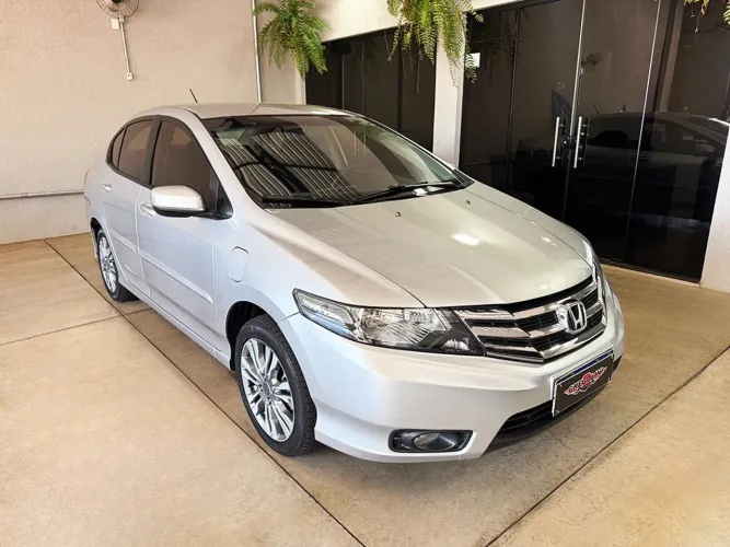 Honda City Sedan LX 1.5 Flex 16V 4P Aut. 2014