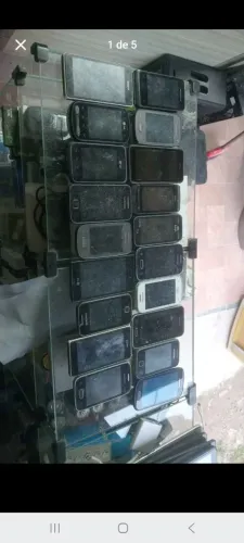 Lote de celular barato pra sair logo 