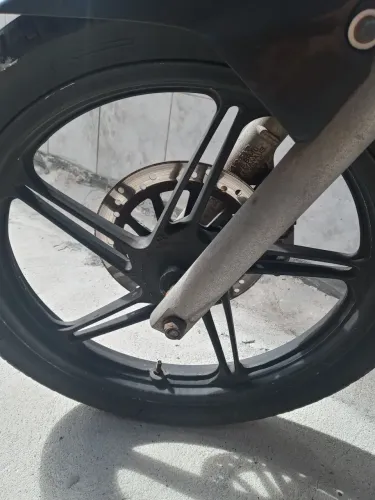 Pra trocar em rodas raiadas