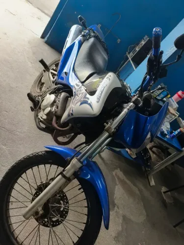 Vendo ou troco por carro Nx4 Falcon tribal