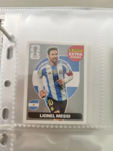 Figurinha extra legend prata