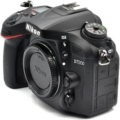 Nikon D7200 + Lente Nikon AF-S DX 18-105mm VR - Excelente Estado