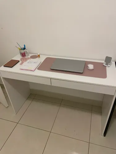 Vendo mesa de escritório branca e preta