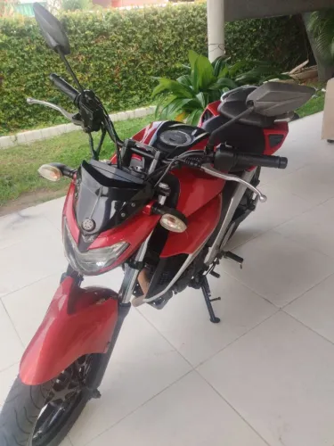 Vendo moto fazer 250 abs