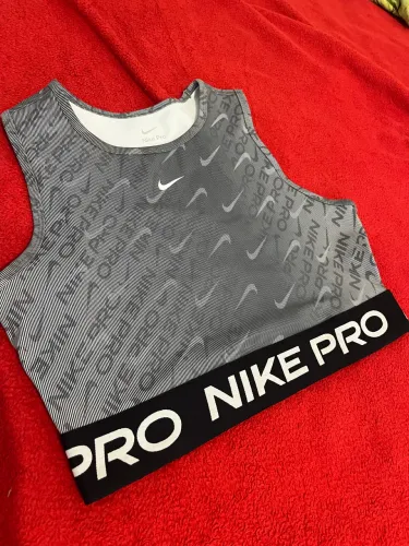 Nike pro top 
