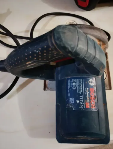 Makita 1500 walts 300 reais