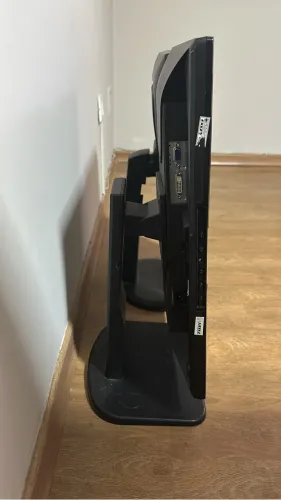 2 monitores 60hz. PARA SAIR HOJE!!