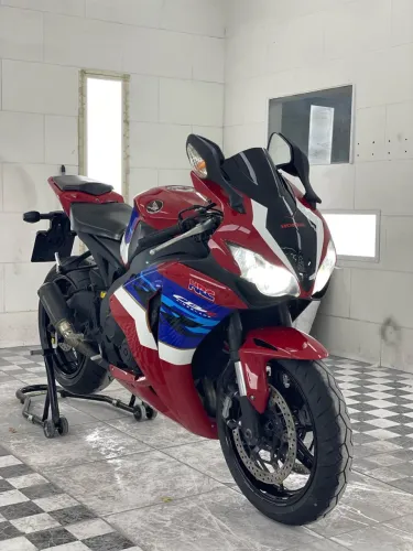 Honda CBR 1000 RR Fire Blade 2011