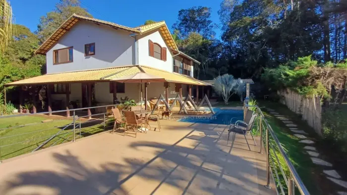 Casa à venda no condomínio Canto das Aguas | 384 m² - 4 quartos